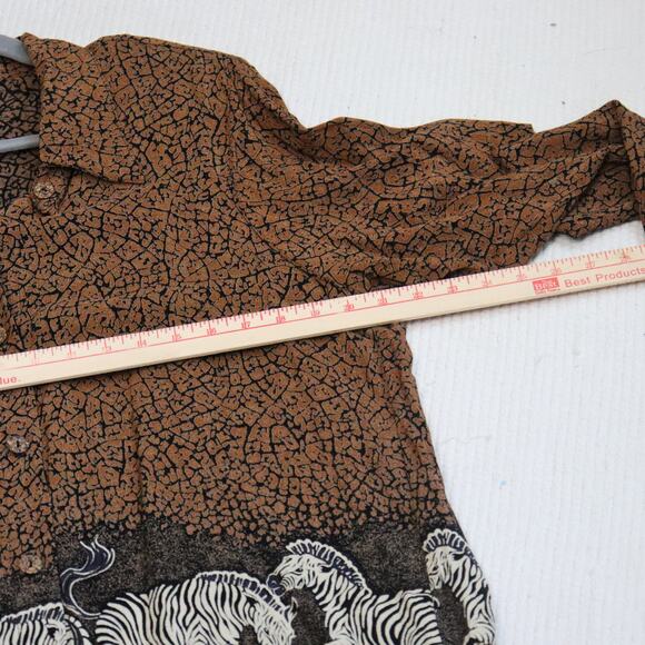 Vintage Mesmerize button up animal print blouse size 1X - Picture 5 of 7